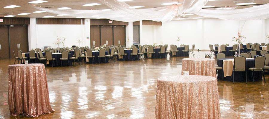 A banquet in the main hall of the Brazos Center.